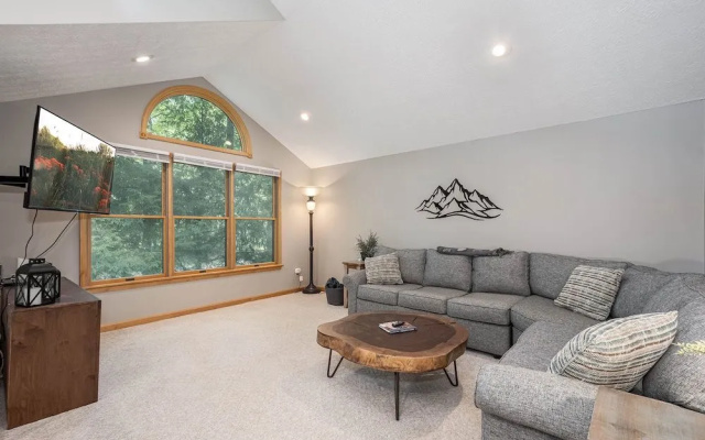 Cedarwoods by Taylor Made Deep Creek