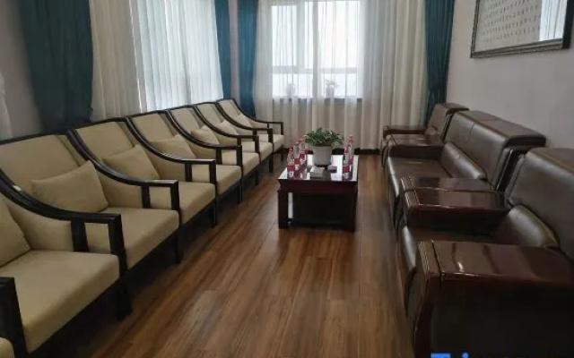 Ouyi Ark Hotel (Siping High Speed Railway Station Yizhong Branch)