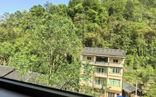 ‌Shuanghe Youranju Homestay
