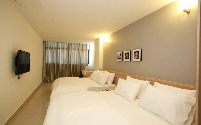Iris Garden Hotel