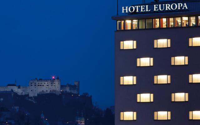 Austria Trend Hotel Europa Salzburg Зальцбург вид на фасад
