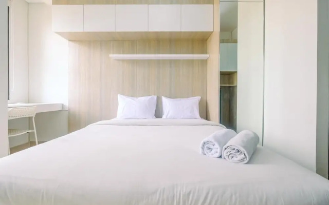 Fully Furnished With Cozy Design Studio Transpark Cibubur Apartment