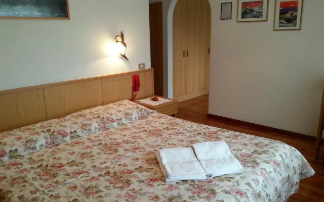 Hotel Edelweiss