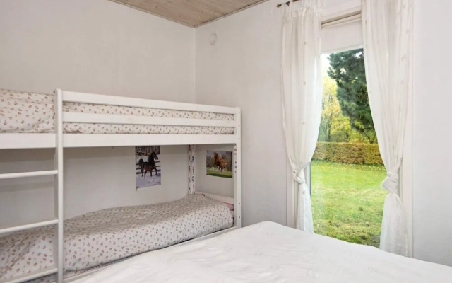 6 Person Holiday Home in Hemmet