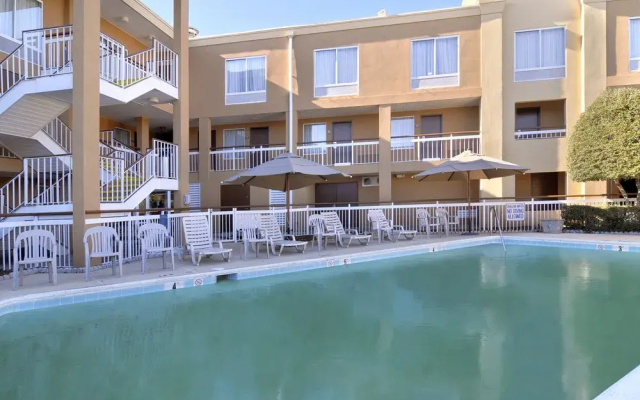 Days Inn Greenville