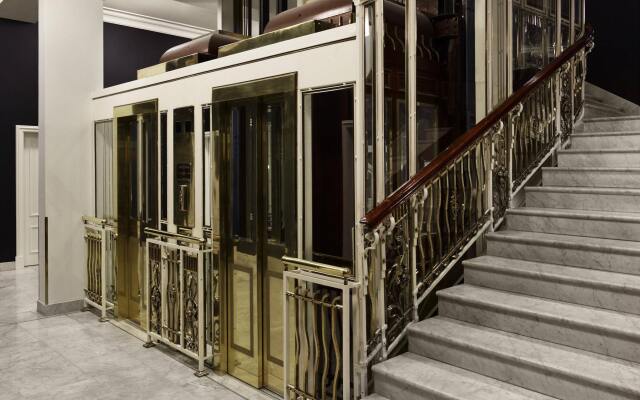Hotel Bristol, A Luxury Collection Hotel, Warsaw вид на фасад