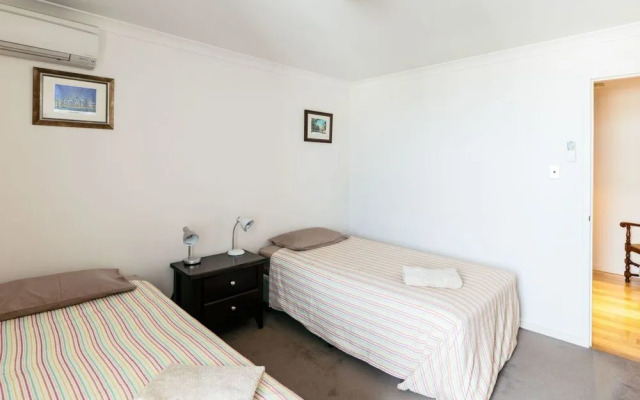 Wray Apartment