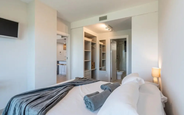 Beachfront and Family Apartment