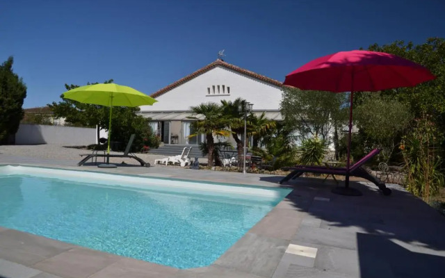 Aux Belles Vacances- Adult Only
