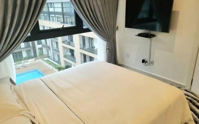 Embassy Gardens Apartment
