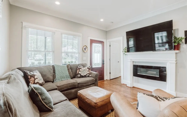 Beechwood Ave, 303
