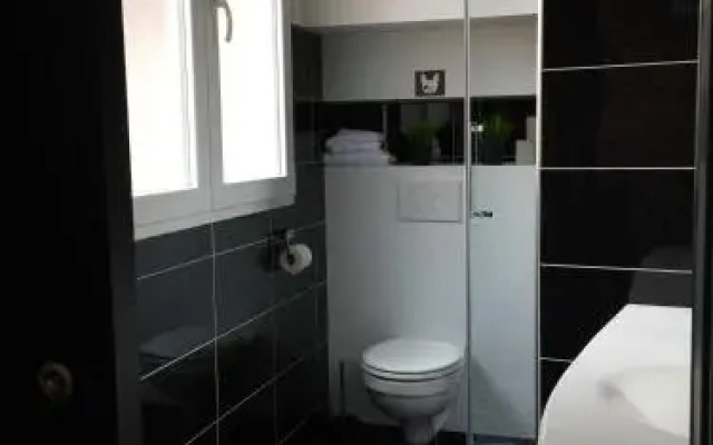 Victorias House