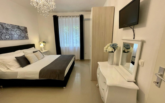 Central Square Guest House
