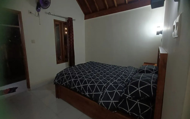 OYO 93766 Bunga Homestay Near Taman Lembah