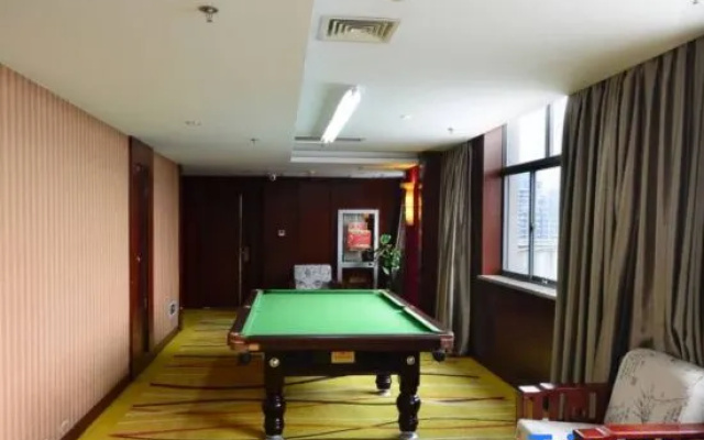 Hongzehu Jinjiuling Hotel
