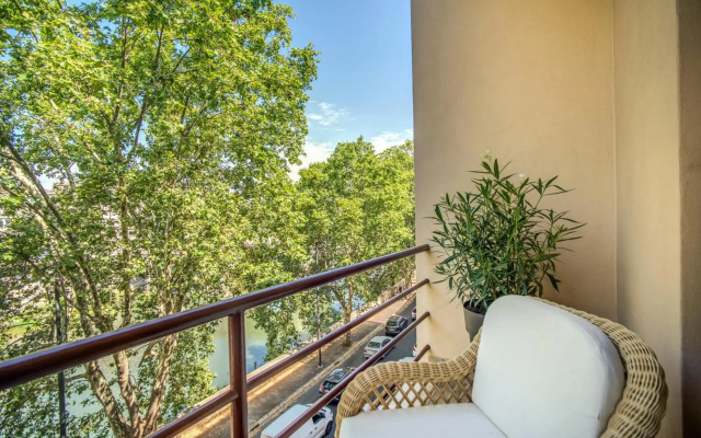 Riverside Apartment