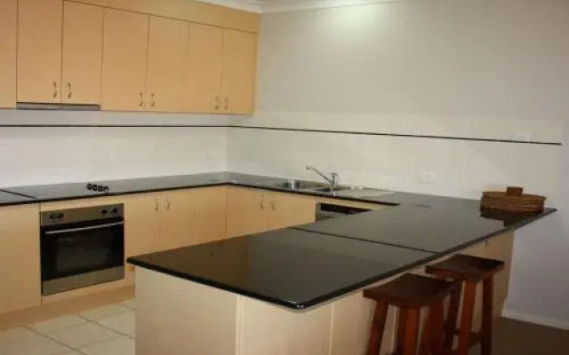 Tokelau 2 - Tuncurry Townhouse
