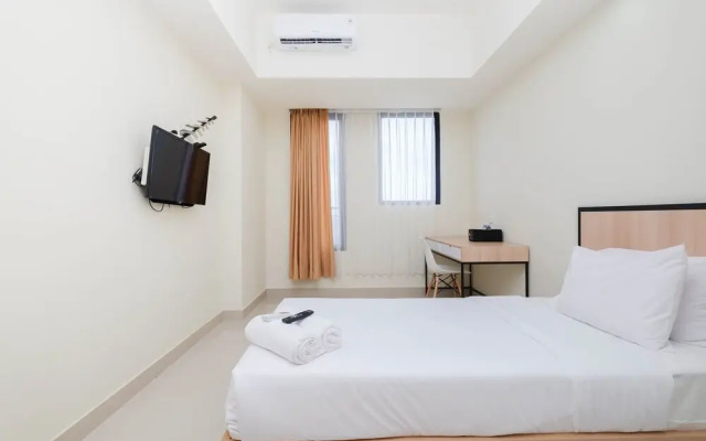 Cozy Studio at Evenciio Apartment Near UI