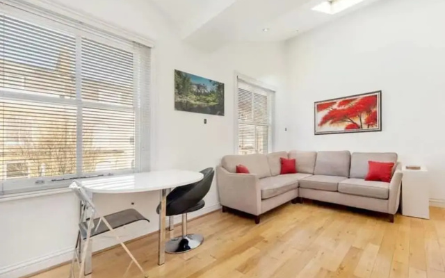 Bright &modern 2bed Apt,w/terrace nr Brixton