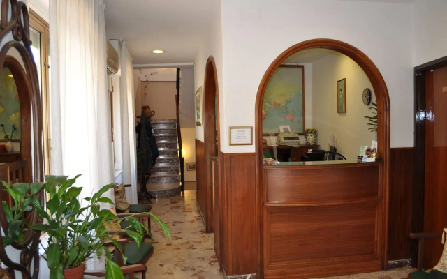 Hotel Condor
