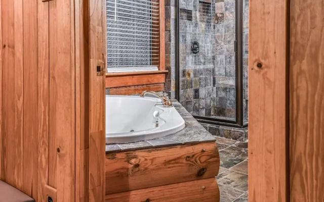 Hidden Acres Lodge 3 Bedroom Cabin