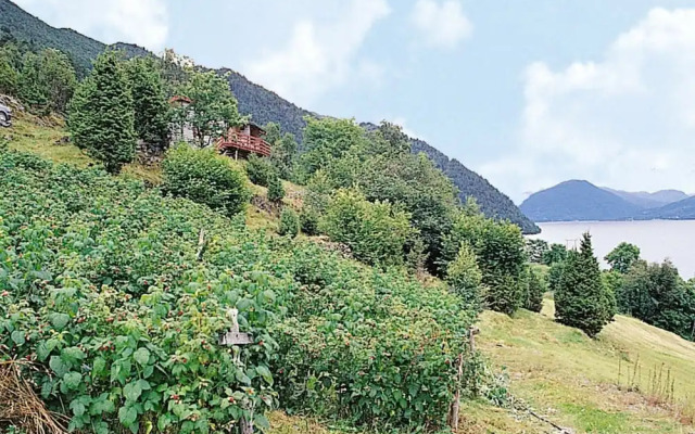 8 Person Holiday Home in Nordfjordeid
