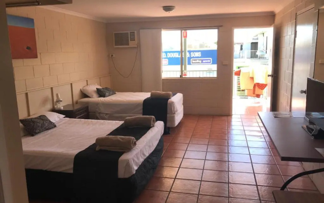 Central Motel