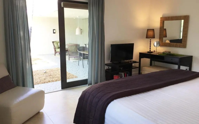 Dolphin Retreat Villa - East Boca Raton