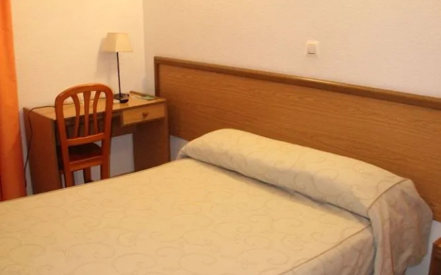 Hostal Cazalegas