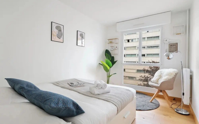 Cozy 2BR Eiffel Tower Area