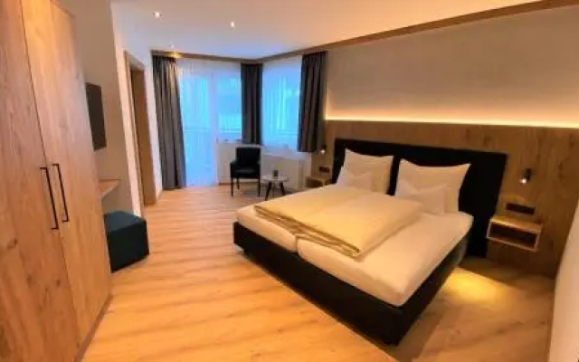 Hotel Garni Binta