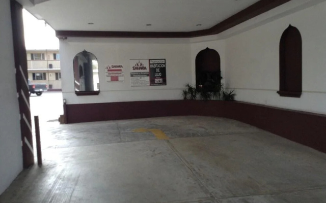 Hotel Sahara