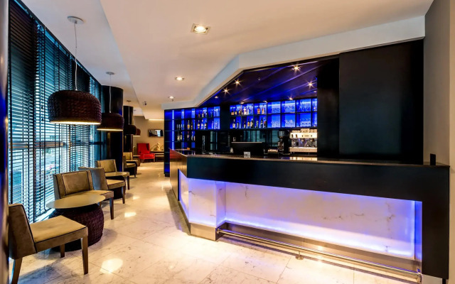 Yrigoyen 111 Hotel
