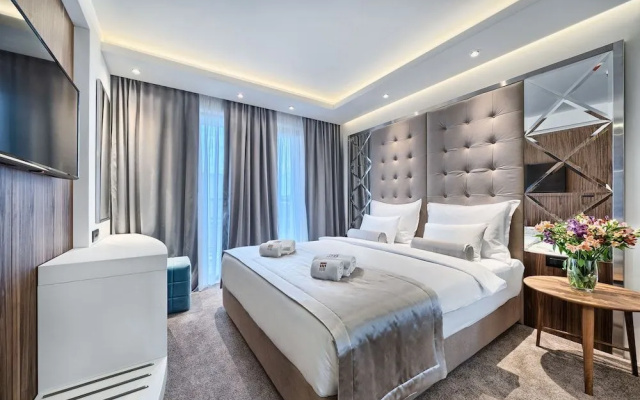 Time Boutique Hotel