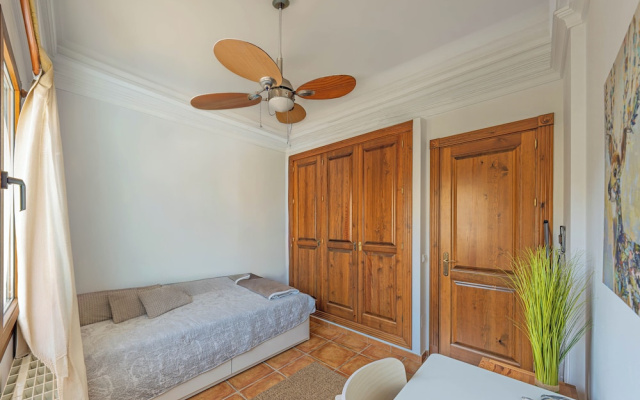 Spacious 4BR Townhouse - Rooftop Terrace