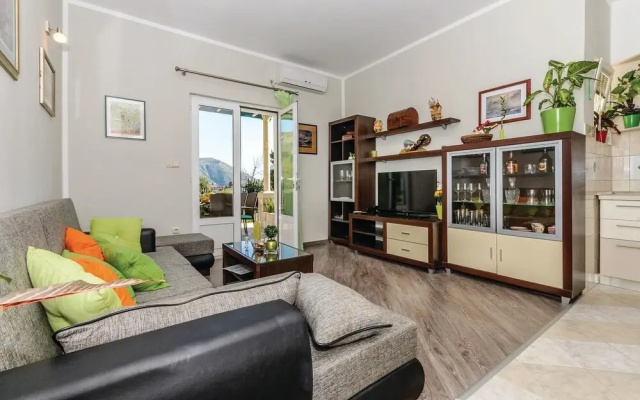 Amazing Home in Srebreno With Wifi and 4 Bedrooms