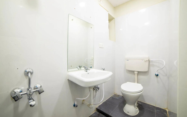 Jeyanthilal Apartment by OYO Rooms