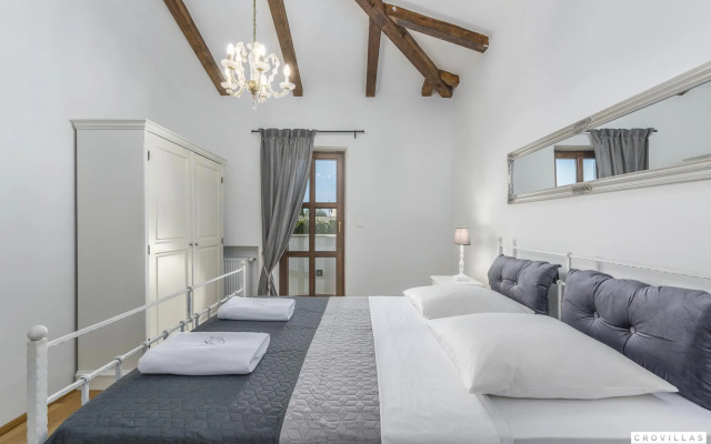 Rustica in Visnjan with 5 bedrooms and 1 bathrooms