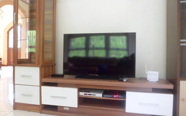 Villa Kota Bunga Dandelion