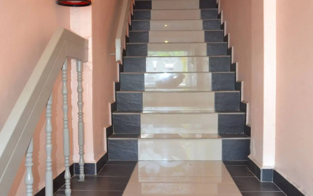 Hotel Indah