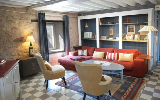 Cosy Castle With Pool in Onlay