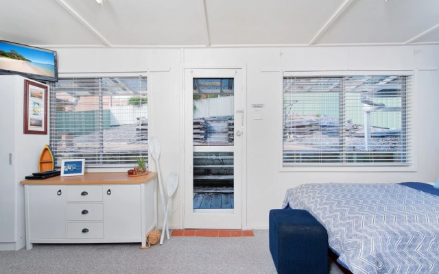 Bagnalls Beach House, 3 Burbong Street
