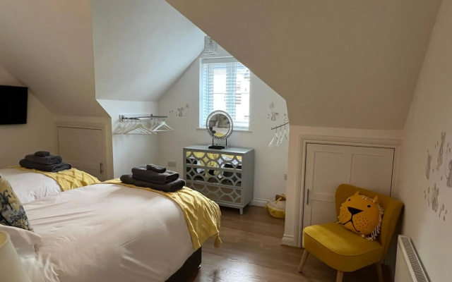 Exmouth Luxury Coastal Boutique Town House