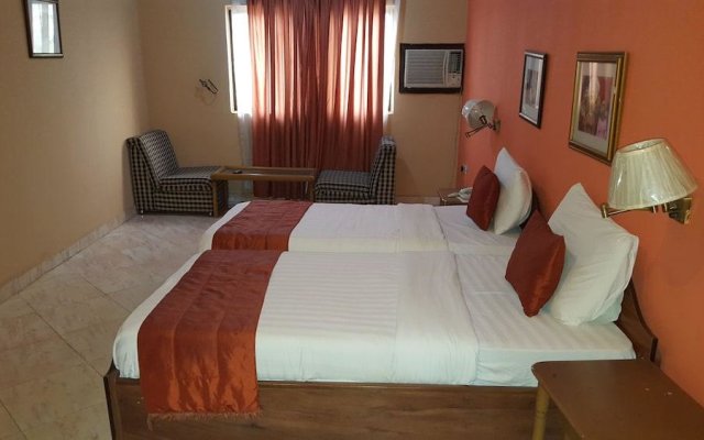 Отель Meridian Lodge hotels & resorts Нигерия, г. Бенин - отзывы, цены и фото номеров - забронировать отель Meridian Lodge hotels & resorts онлайн