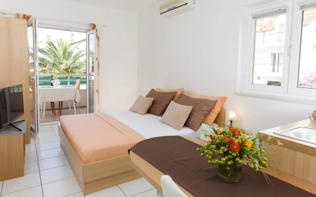 Room in Apartment - Cozy Studio Apartment for 2