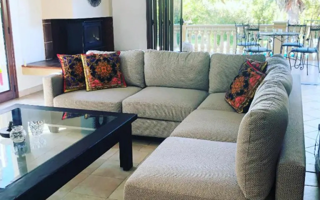 3 Bed Villa with Private Pool