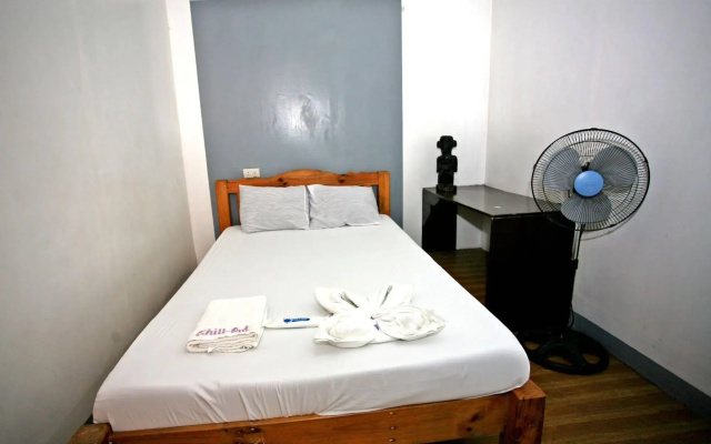 Chill-Out Guesthouse Manila