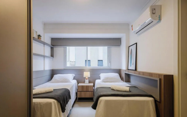 Sophisticated 3BR Apt 200m From Beach Seo0702