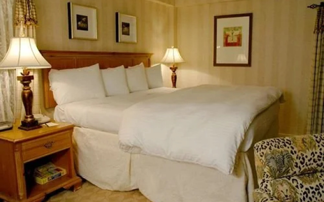 The Latham Georgetown Hotel