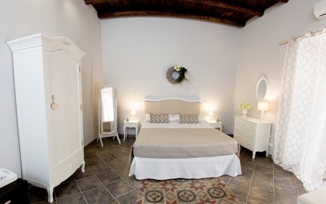 Отель Reginella B&B Palermo Палермо комната для гостей
